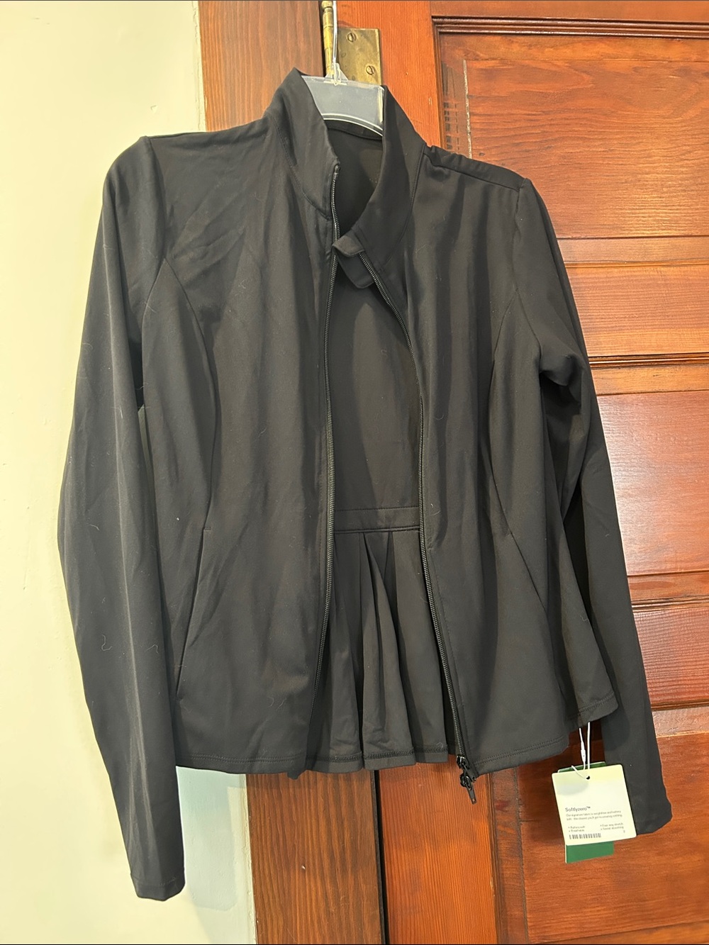 HALARA Black Women's Softlyzero Jacket L NWT Stretchy